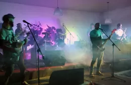 Tributo ricotero: Banzai se presenta en el CEVECIM