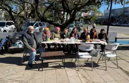 El Taller de Memoria del Hospital Larraín celebró la primavera al aire libre