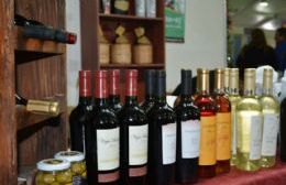 Productores y expositores se preparan para la Fiesta del Vino de la Costa