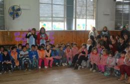 El acto central por el Día del Maestro se realizó  en el Jardín de Infantes Nº 902