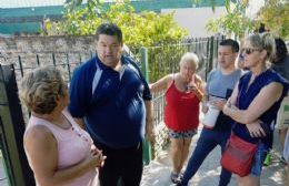 Nedela junto a funcionarios locales recorrió la zona de calle Carlos Gardel