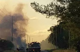 Incendio de una camioneta en Ruta 15