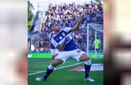 Gimnasia se impuso 2 a 0 ante Vélez y sueña con los playoffs