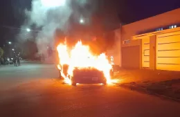 Otro ataque quemacoche