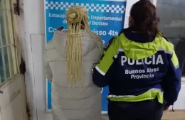 Mujer detenida por el hurto de una mochila y uso indebido de las tarjetas de crédito