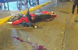 Motociclista herido por colisión en Montevideo y 13