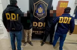 Dos detenidos por robo agravado en un depósito