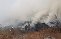 Incendio en basural de 26 y 153