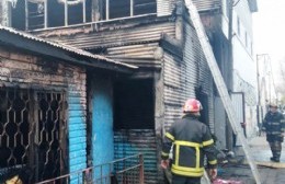 Intento de desalojo a la familia de la casa incendiada de 166