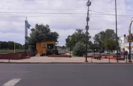 Defensa Civil rescata a un joven en la zona del Puente 3 de abril
