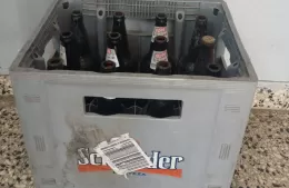 Mal trago: robó un cajón de envases de cerveza, lo vendió por $ 8.500 y lo capturaron