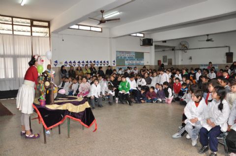 Continúa el proyecto “El teatro va a la escuela”