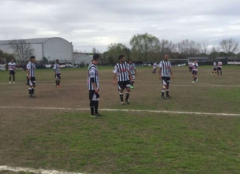 Interrogantes por la cancha de la Cebra.