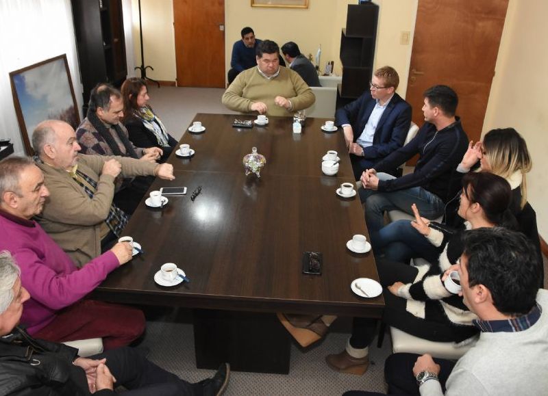 Encuentro en el despacho de Intendencia.