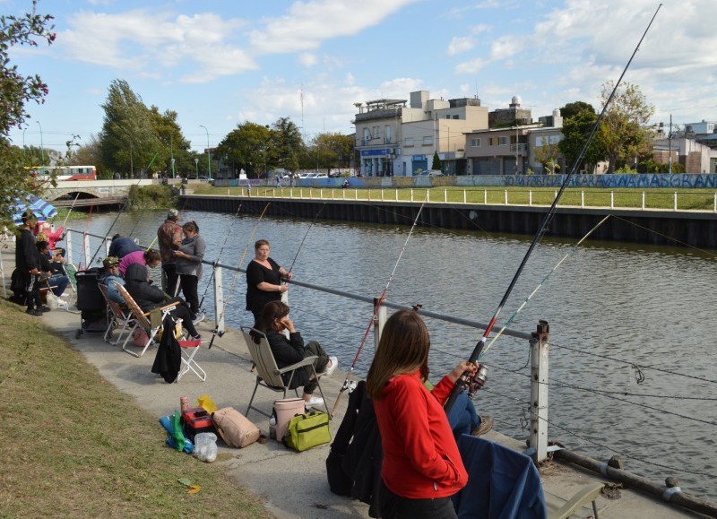 Actividad en el Puente Tres de Abril.