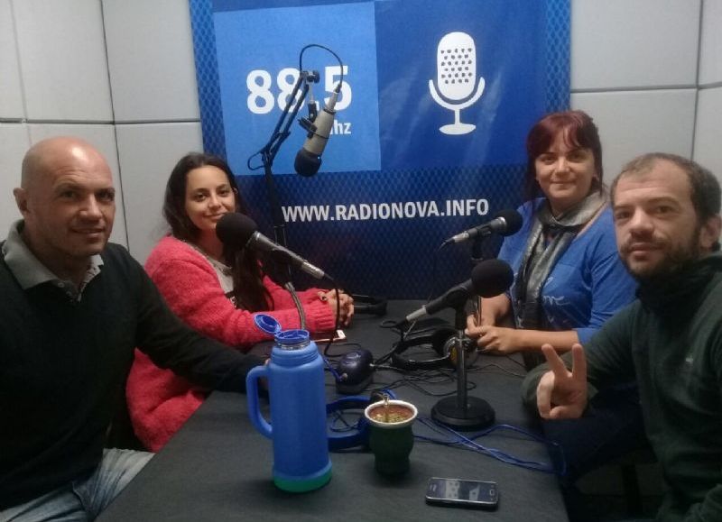 Roberto Alonso y Tonio Ligari, en el aire de BerissoCiudad en Radio.