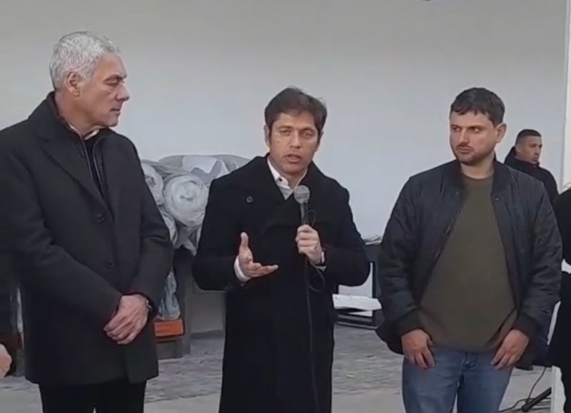 Fabián Cagliardi, Axel Kicillof y Juan Grabois.