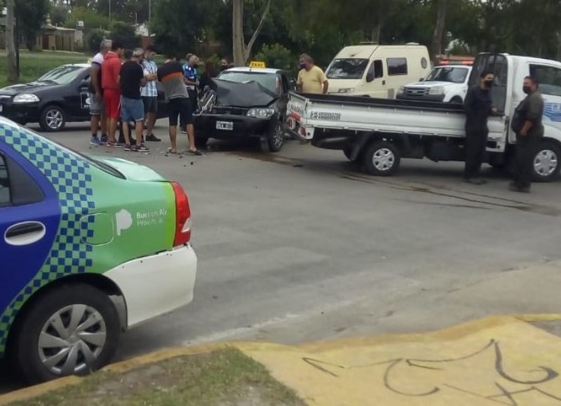 Resultó herido el conductor del vehículo de alquiler.