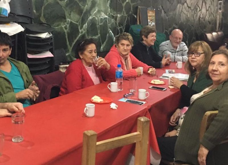 Reunión con la Comisión Directiva del Centro de Jubilados La Hermandad.