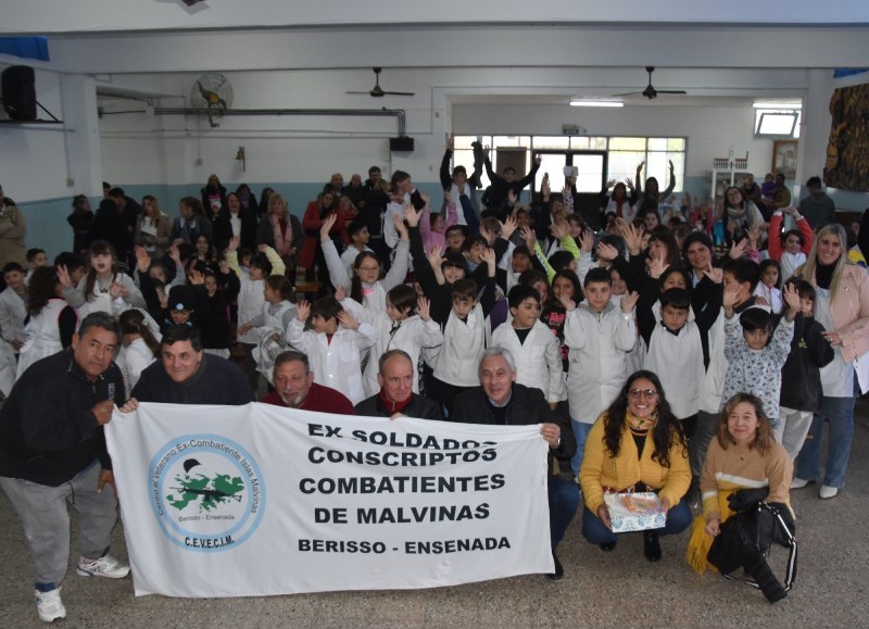 Actividad en la Escuela N° 5.