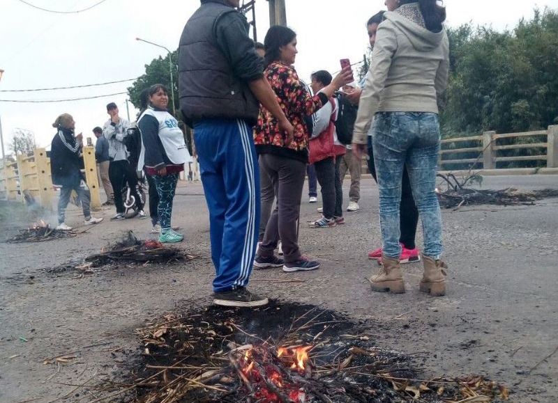 La protesta generó trastornos en el tránsito.