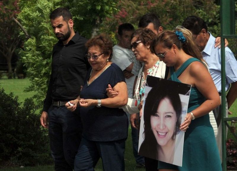 La ceremonia se realizó esta tarde en el cementerio Parque de la Gloria, ubicado en el partido de Berazategui.