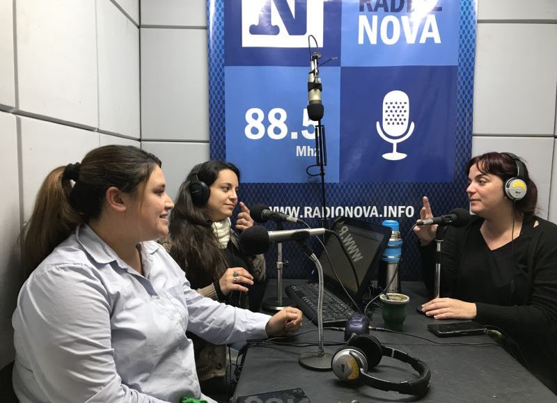 Mariela Cincotta, en el aire de BerissoCiudad en Radio.