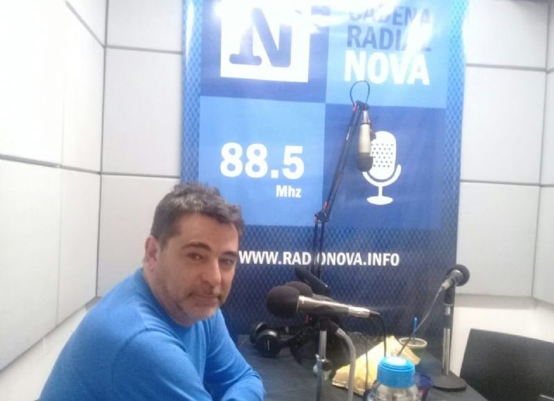 En los estudios de Cadena Radial NOVA 88.5