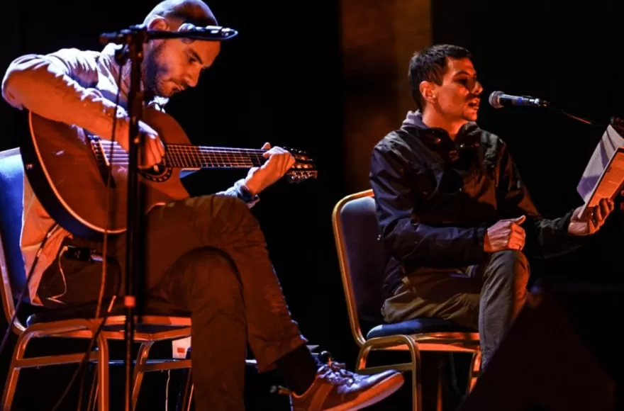 El Alemán y Juan Solá, en vivo en Raíces.