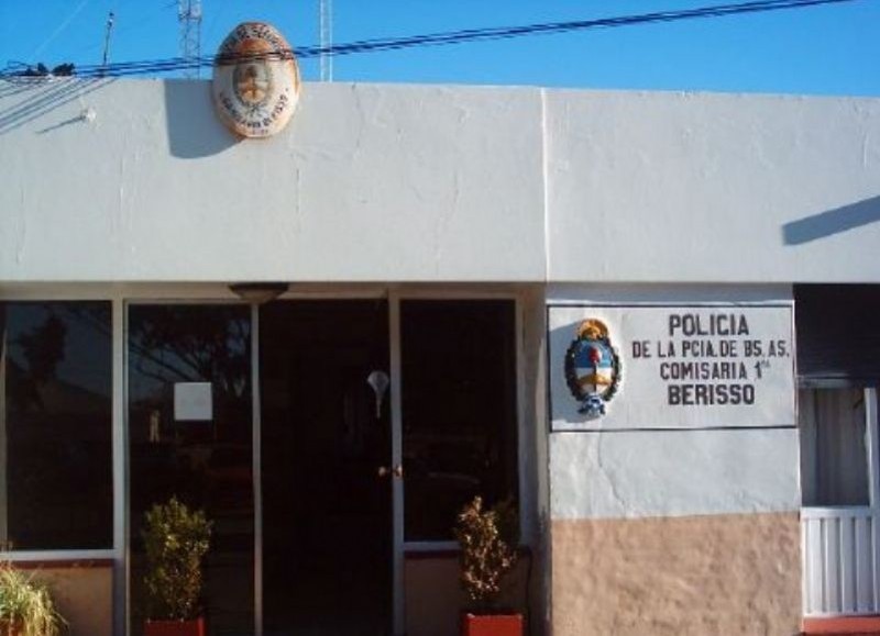 Se presentó en la seccional policial.