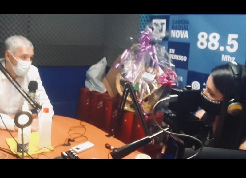 Fabián Cagliardi en el aire de BerissoCiudad en Radio.