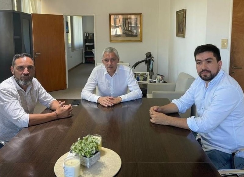 Sebastián Mincarelli, Fabián Cagliardi y Jonathan Barros.