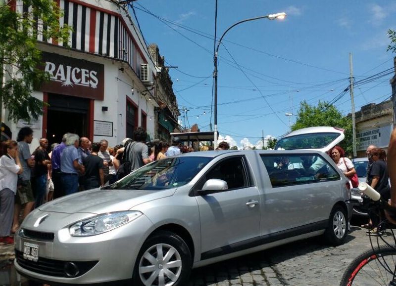 El féretro recorrió lugares emblemáticos.