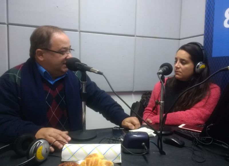 Roberto Batelli, en el aire de BerissoCiudad en Radio.