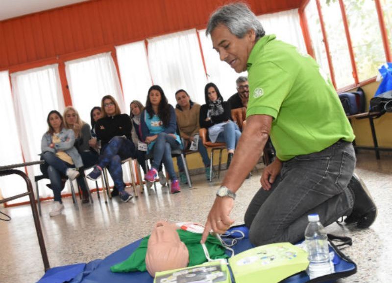 Cursos a cargo de instructores del SAME.