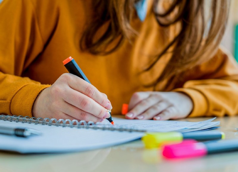 Oportunidad para terminar la primaria y secundaria.