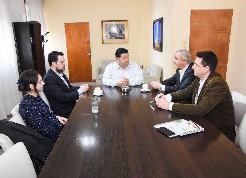 Encuentro en el despacho de Intendencia.