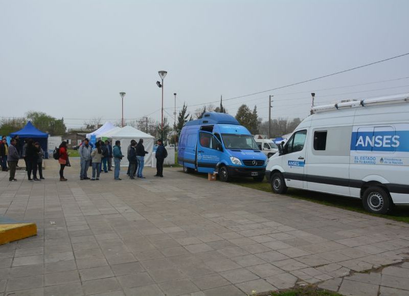 Actividad en la Plaza 17 de Octubre.