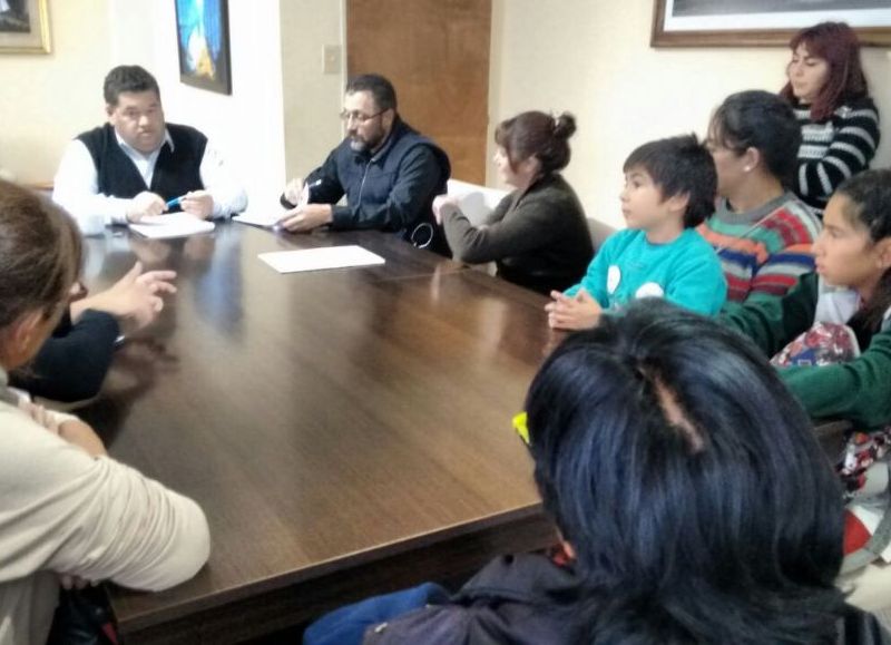 Reunión con vecinos del COTILAP. Todo quedó en la nada.