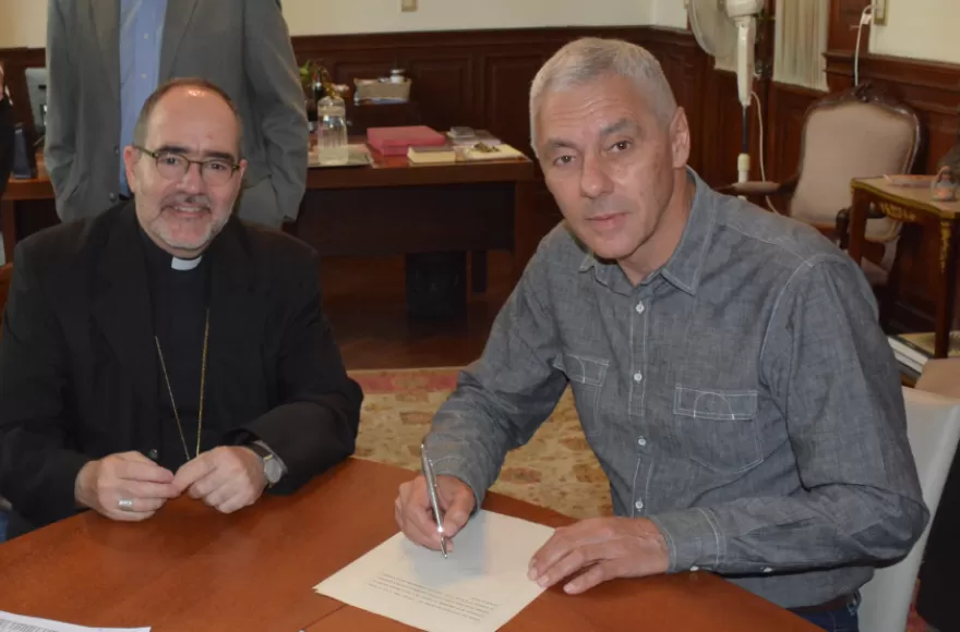 Monseñor Jorge González y Fabián Cagliardi.