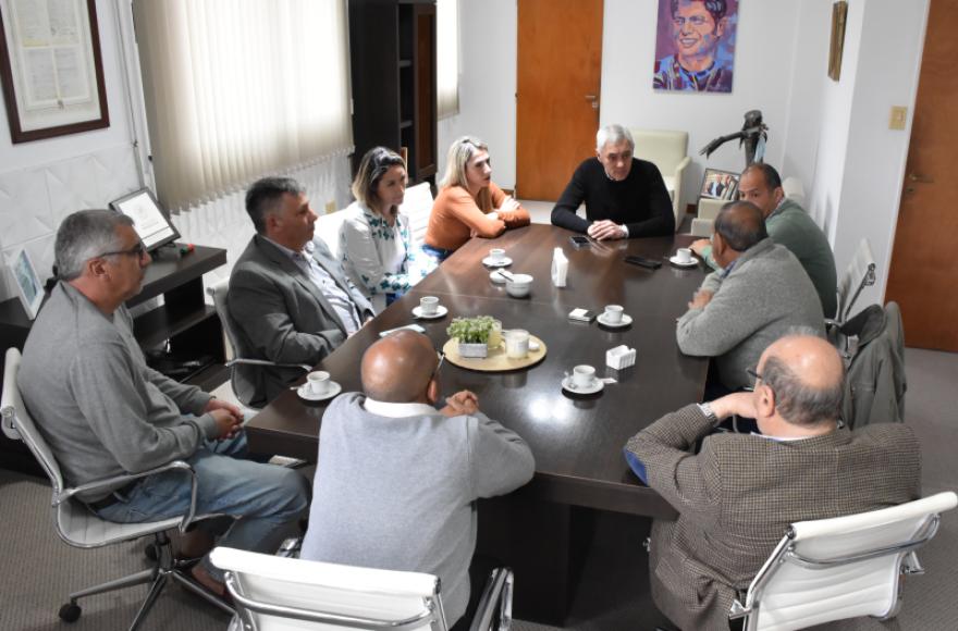 Reunión en Intendencia.