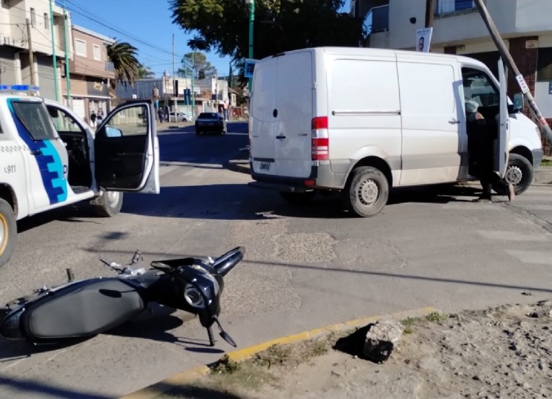 Se vieron involucrados un auto y una moto.