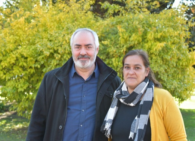 El precandidato a gobernador bonaerense, Alejandro Bodart, junto a la aspirante a intendente, Patricia Mesa.