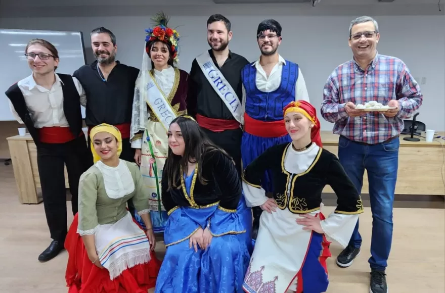 Fue en el marco de la Mesa de Trabajo de Extranjería y Diversidad Cultural.