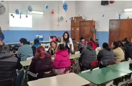 Realizaron un taller sobre crianza respetuosa para familias del Jardín Nº904