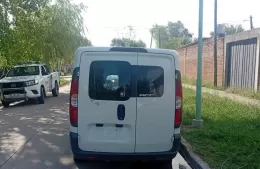 Cuatro jóvenes aprehendidos por hurto de camioneta