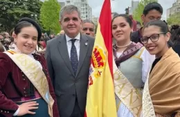 La colectividad española de Berisso participó de la inauguración de la renovada Plaza España de La Plata