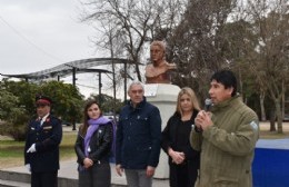 Cagliardi encabezó en el Parque Cívico el acto oficial por el Día de la Independencia