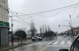 Cortes de luz y calles anegadas por las lluvias