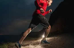 Se prepara la carrera nocturna en el terraplén costero